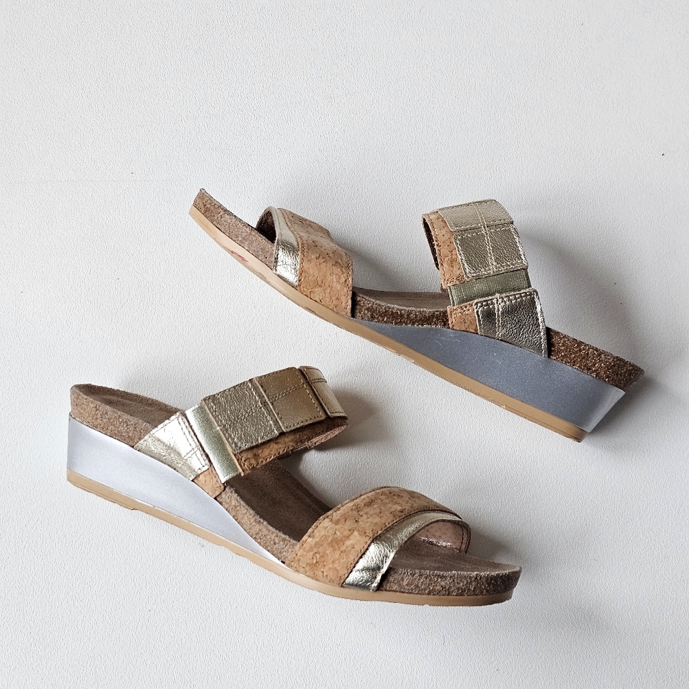 NAOT Royalty Cork Banded Wedge Slide Sandals Gold EU 39 US 8 Comfort - Picture 10 of 14